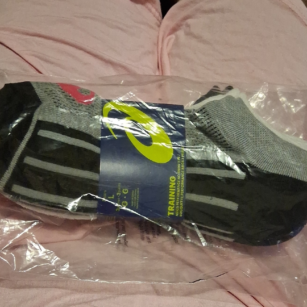 Training Black and Gray Socks